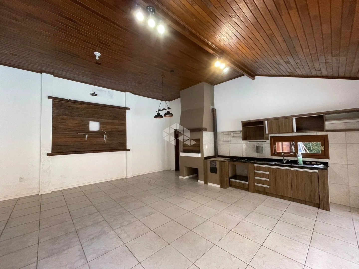 Casa com 4 quartos, 3 vagas e 291m² - Foto 4