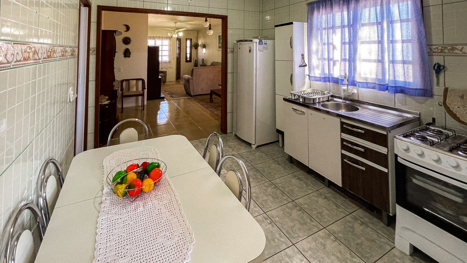 Casa no Goiás com 3 dormitórios e amplo pátio - Foto 7