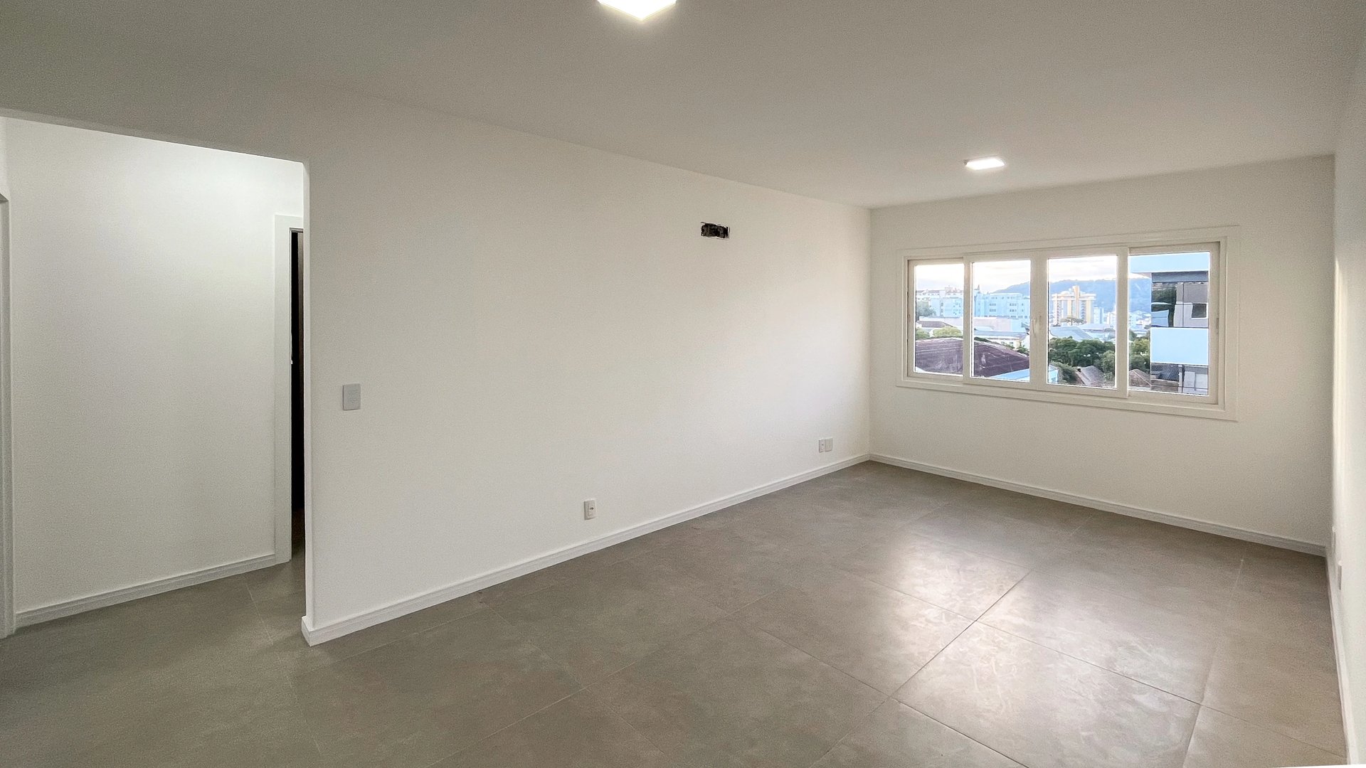 Apartamento no Centro com 2 dormitórios - Cód.1672