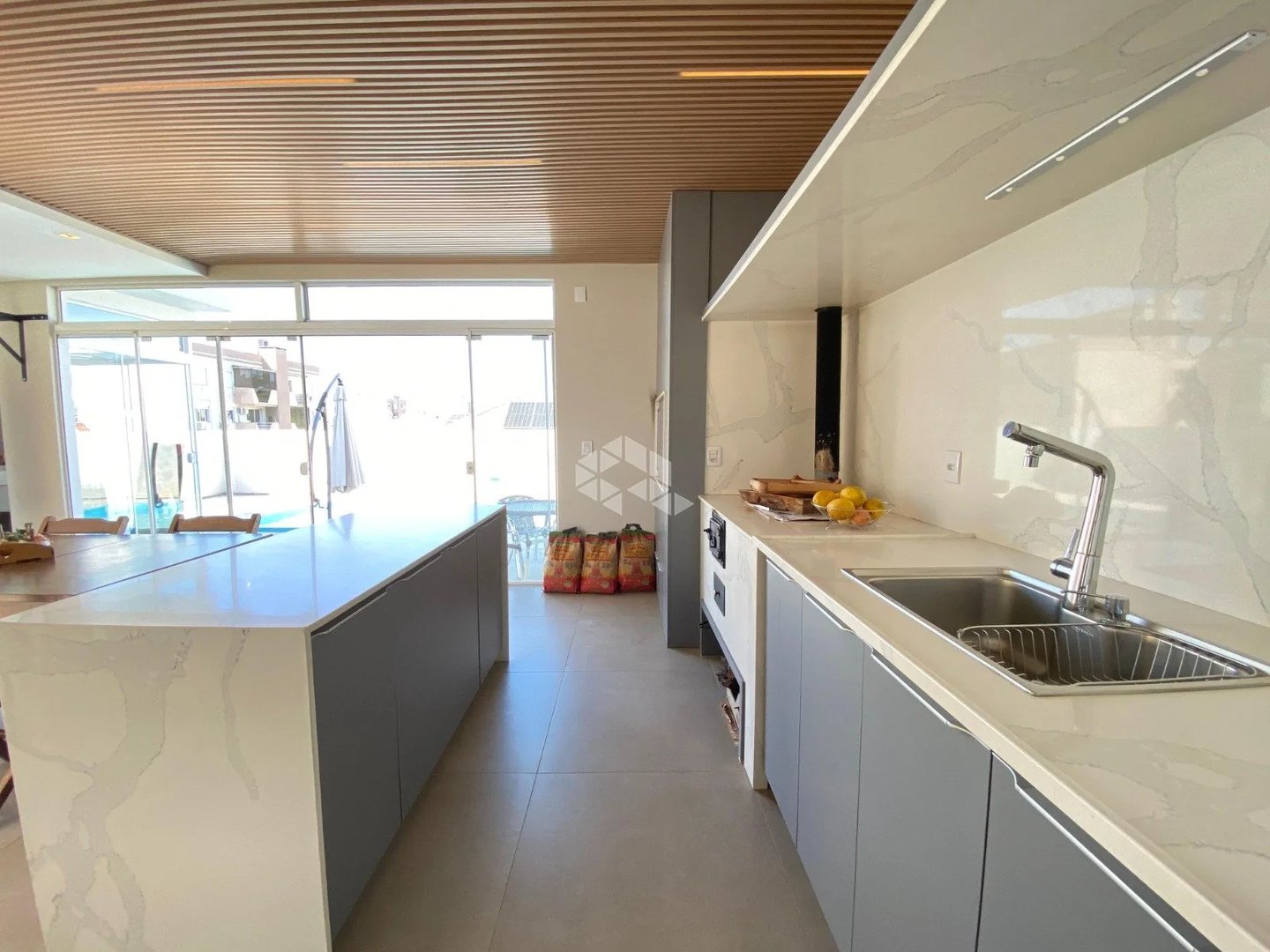 Casa com 4 quartos - Foto 30