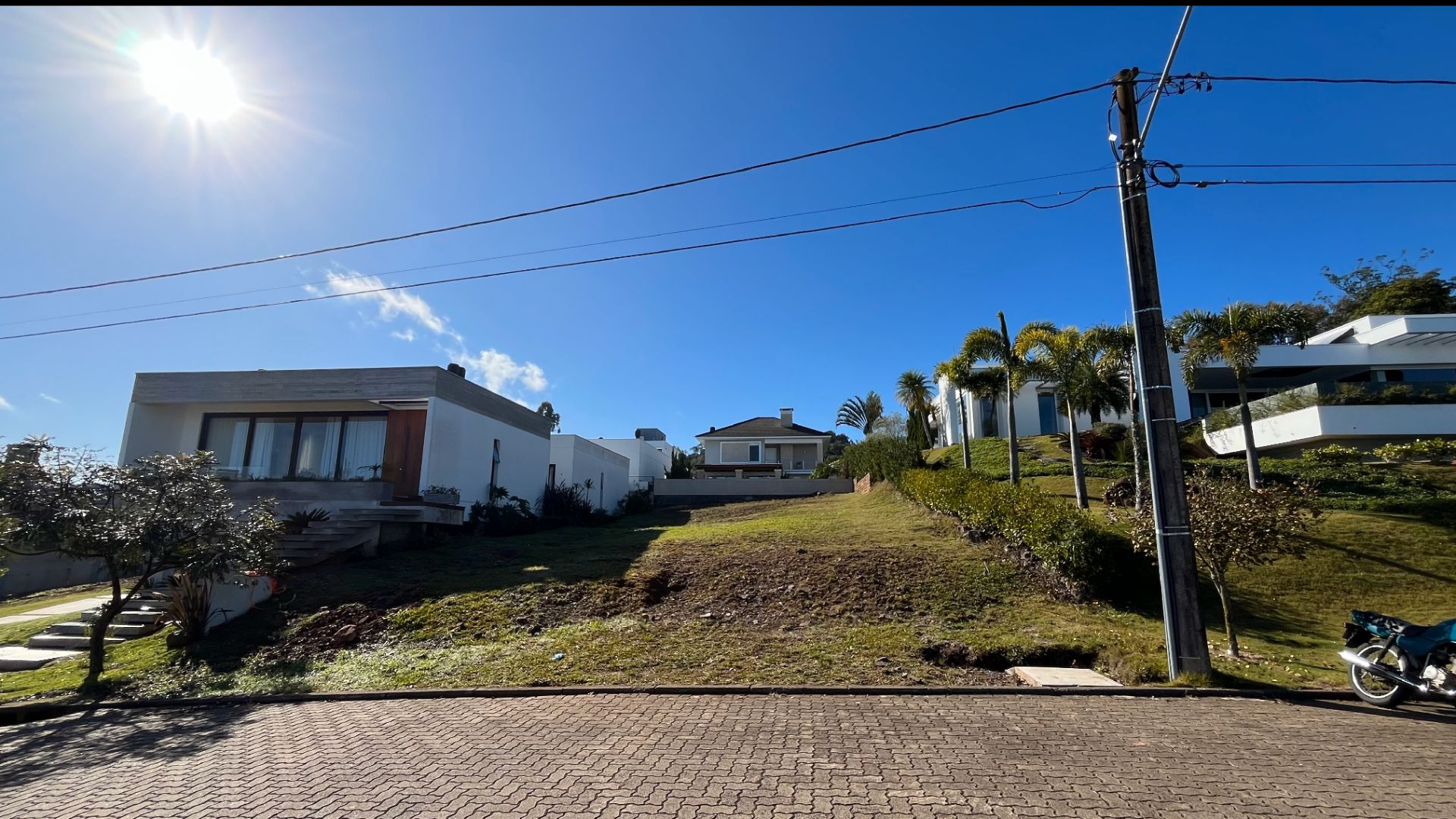 Terreno no Condomínio Serra Azul com 455 m² - Foto 3