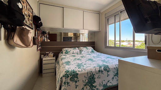 Apartamento no Centro com 2 dormitórios e sacada - Foto 13