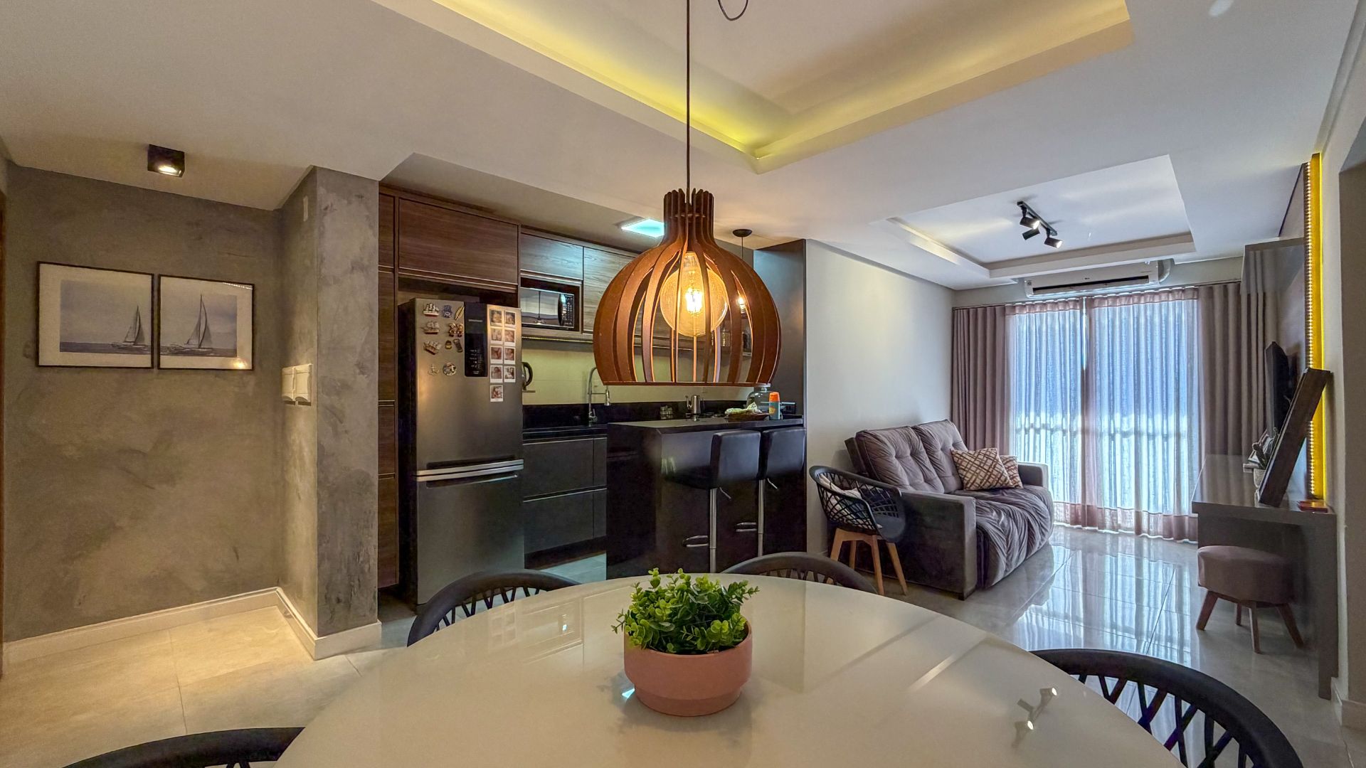 Apartamento no Universitário com 2 dormitórios e 1 suite