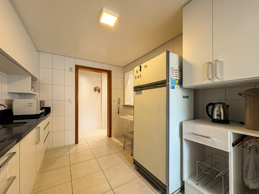 Apartamento no Centro com 3 dormitórios e  2 vagas - Foto 9