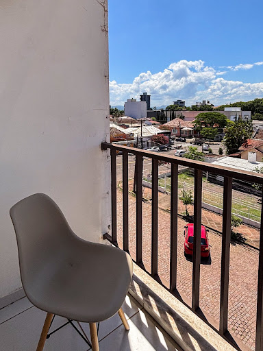 Apartamento no Centro com 2 dormitórios e sacada - Foto 18