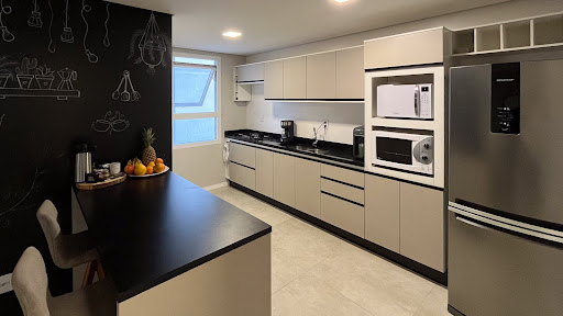 Apartamento no Santo Inácio com 3 dormitórios e área gourmet - Foto 7