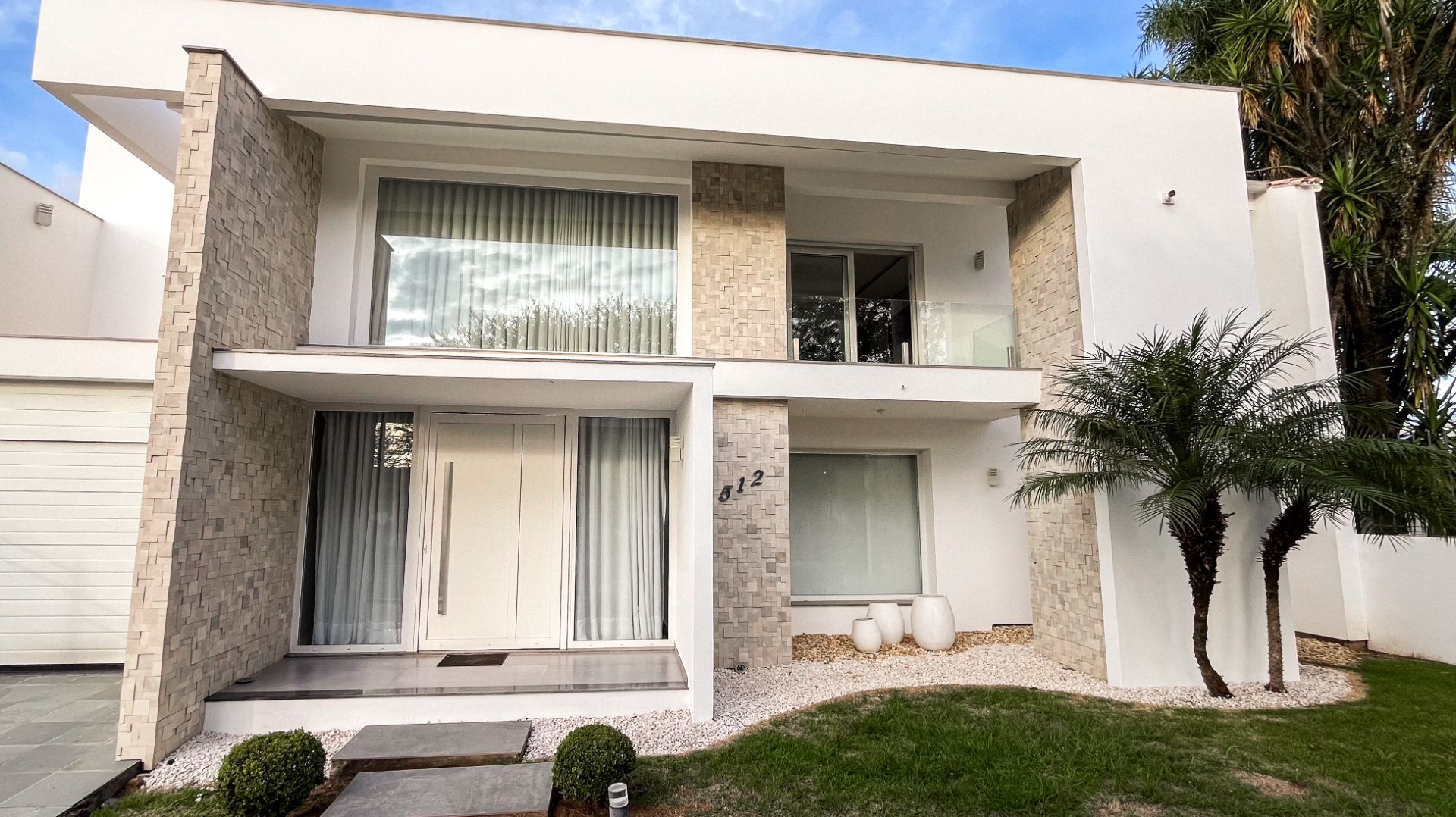 Casa no Goiás com amplo pátio com piscina e 4 dormitórios - Foto 29