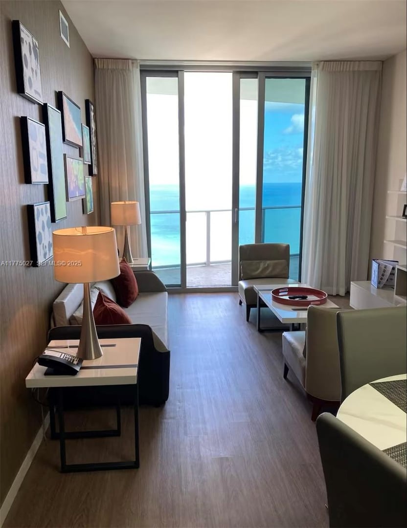 APARTAMENTO EM HOLLYWOOD - 1109602798 — foto 5