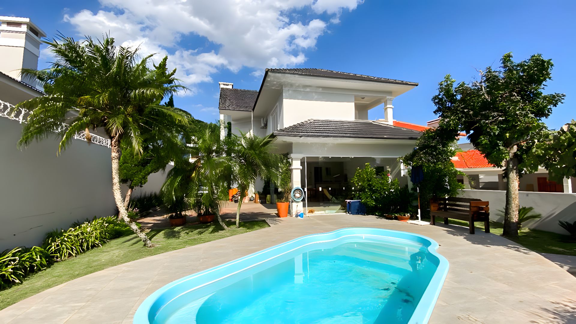 Casa no Santo Inácio com 3 dormitórios e pátio com piscina - Foto 4