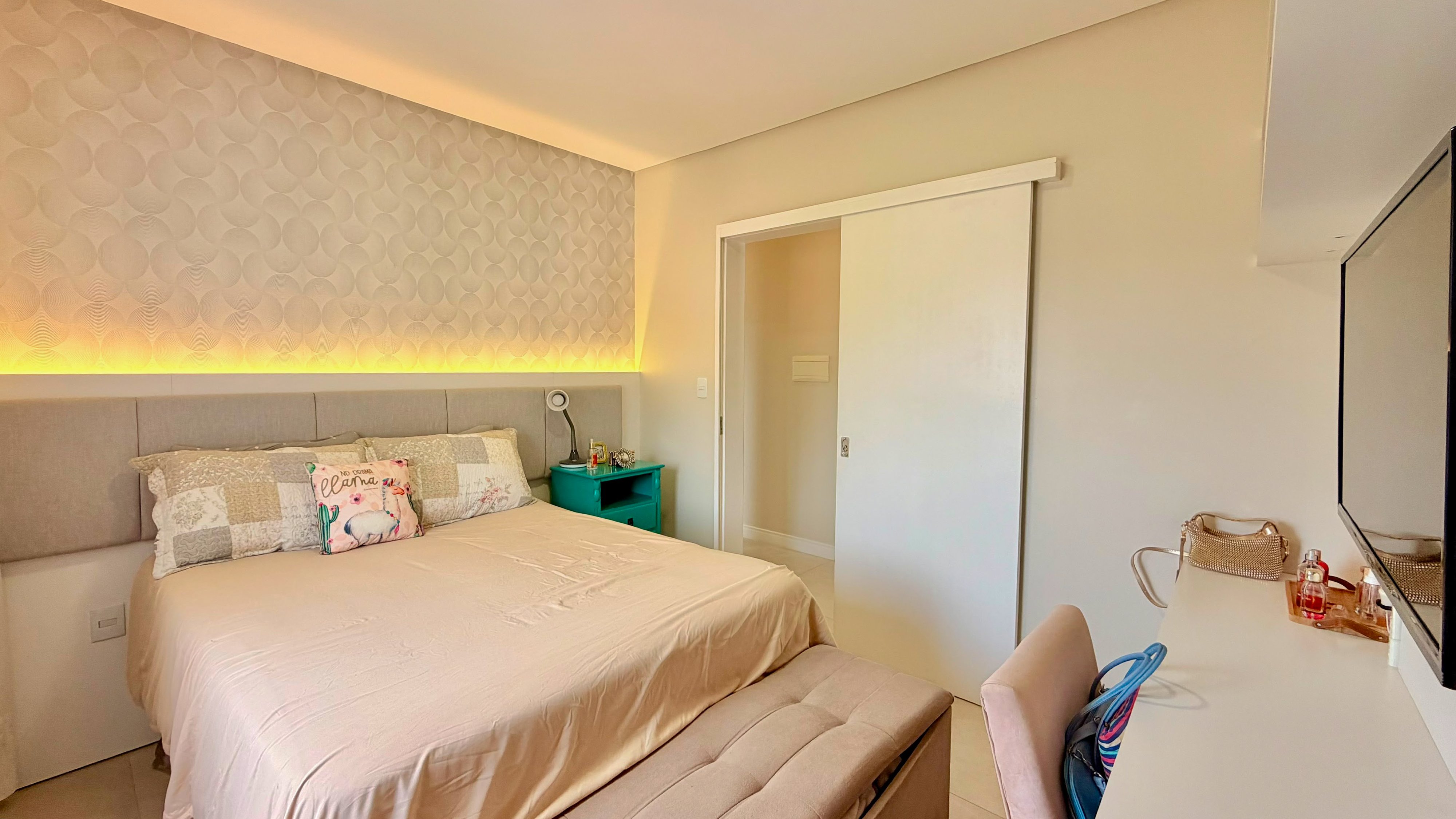 Apartamento no Centro com 2 Dormitórios e Suíte - Foto 11