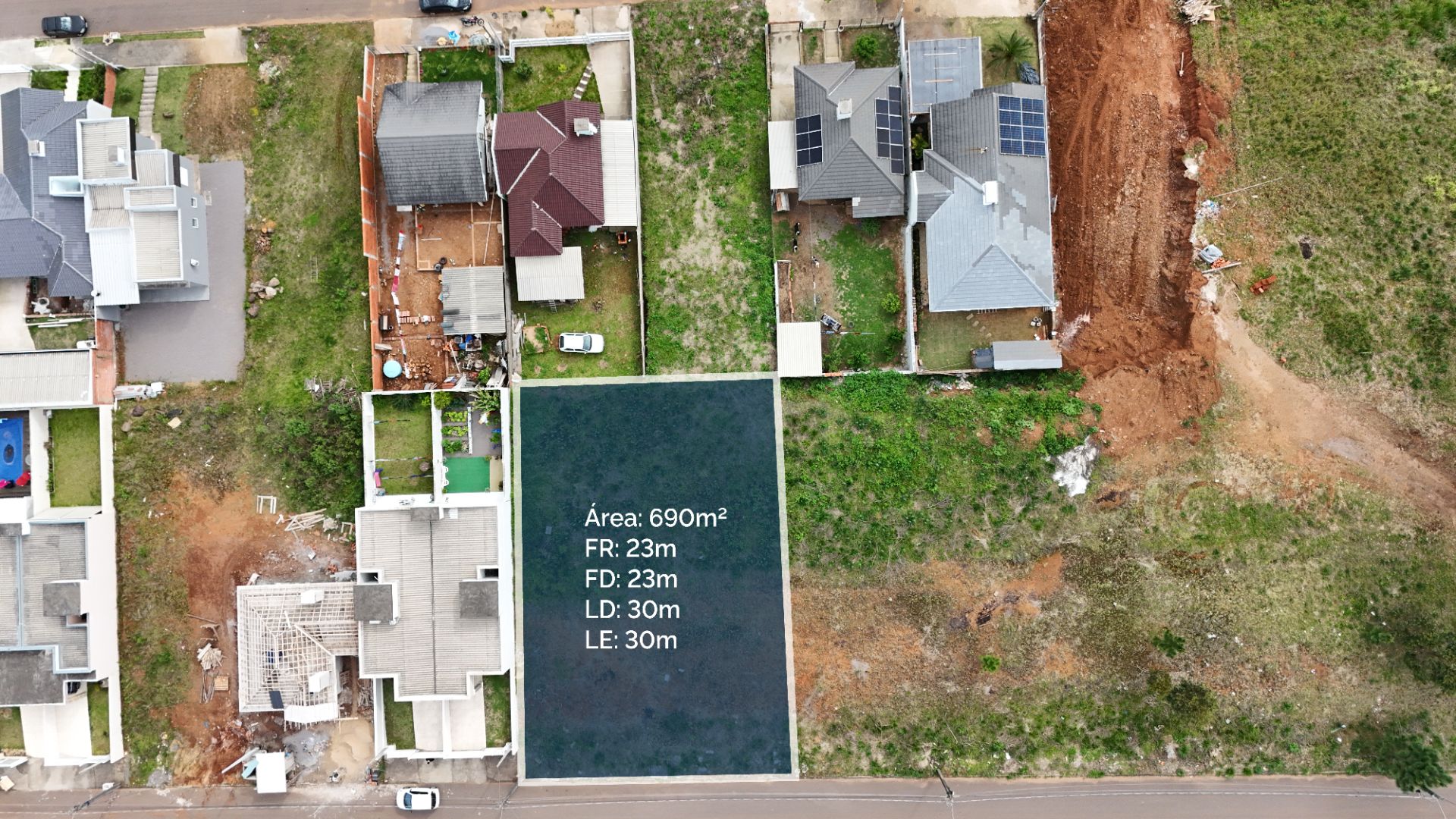 Terreno em João Alves com 690 m²
