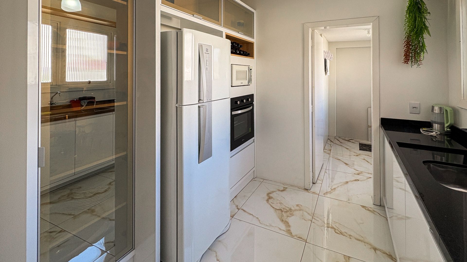 Apartamento no Edifício Tirol com 2 dormitórios, sendo 1 suíte - Foto 7