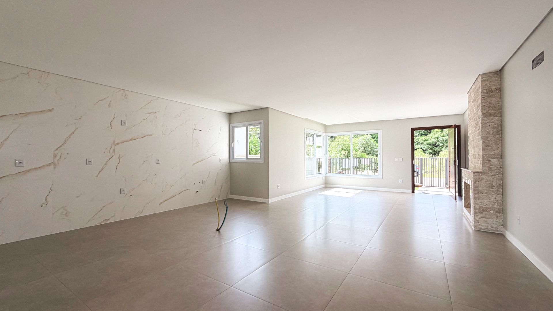 Casa no Royal Country com 3 dormitórios e pátio com piscina - Foto 4