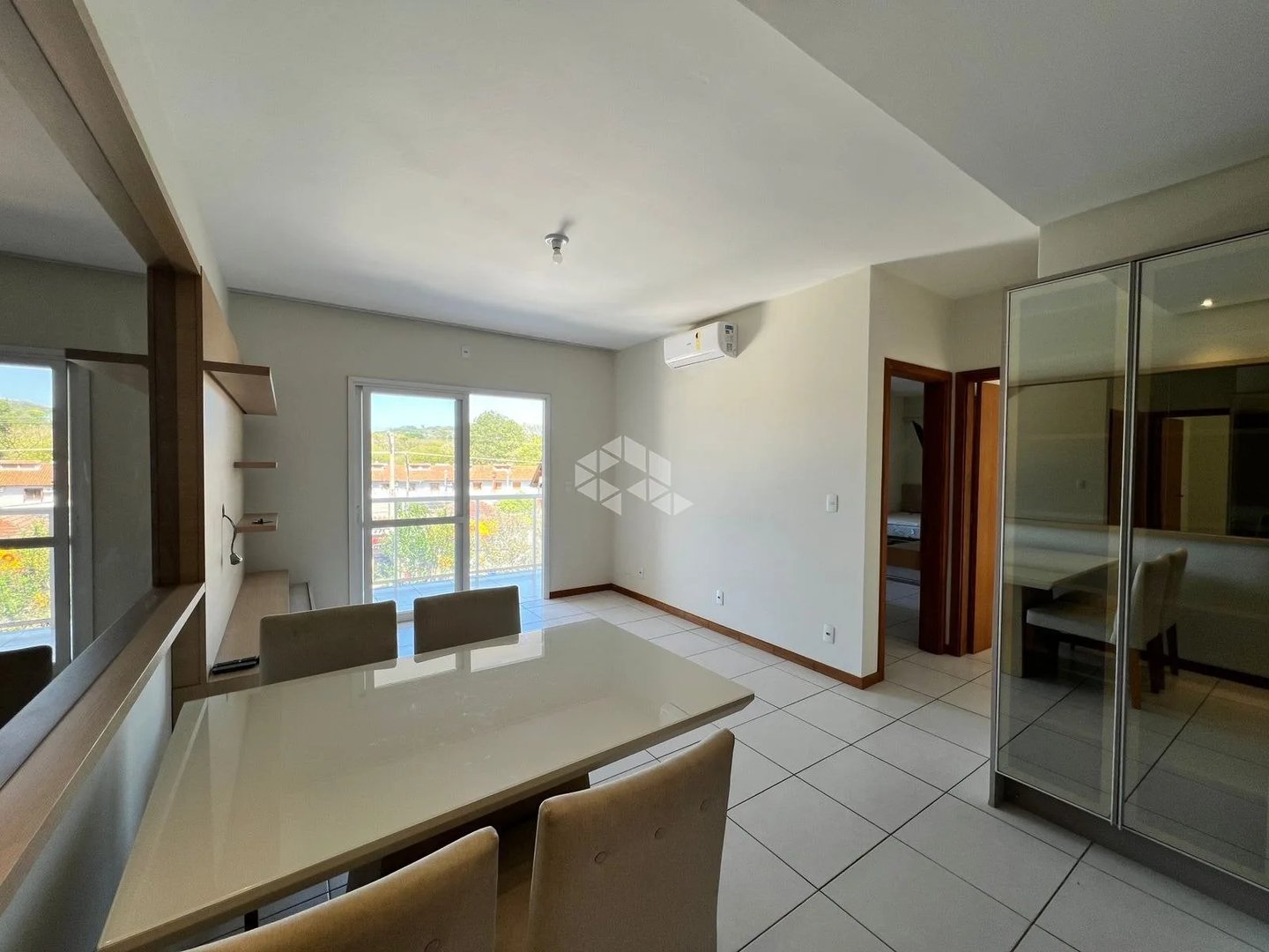 Apartamento com 2 quartos, 1 vaga e 66.42m² - Foto 11