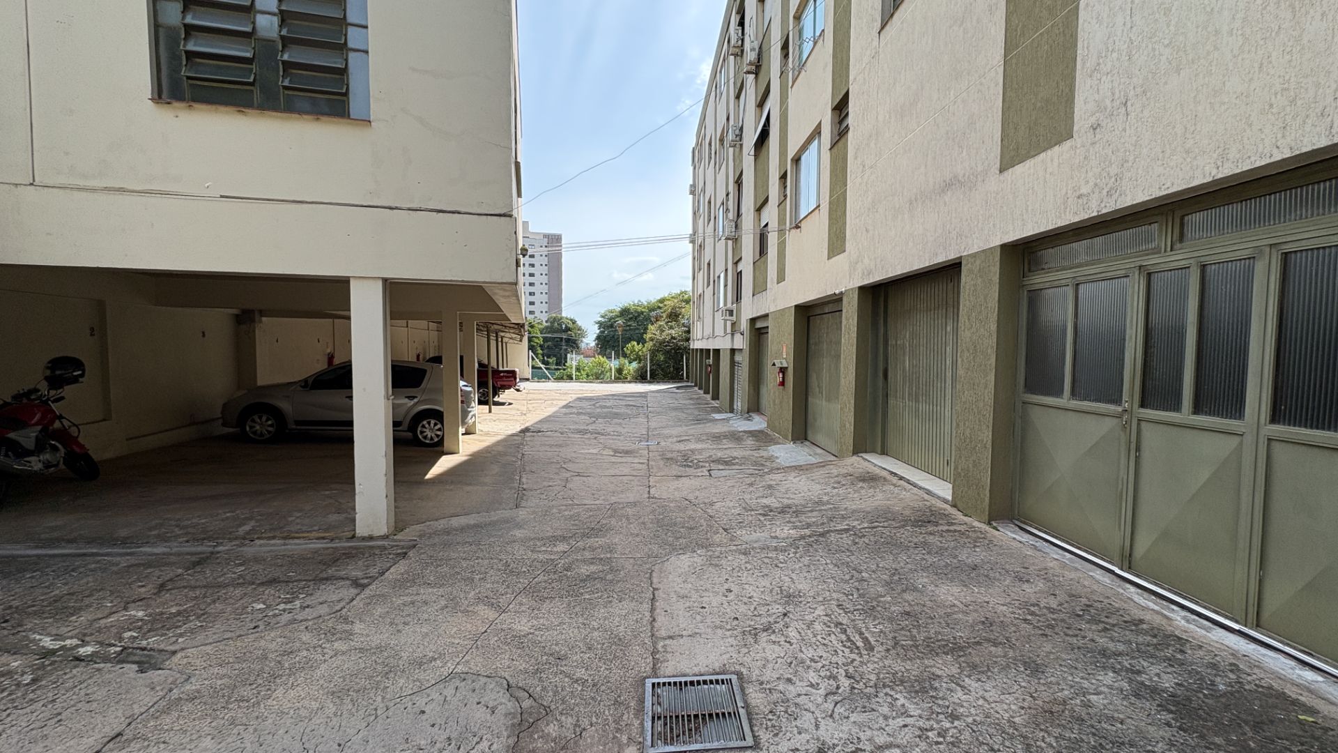 Apartamento no Centro com 2 dormitórios e 2 vagas de garagem - Foto 17