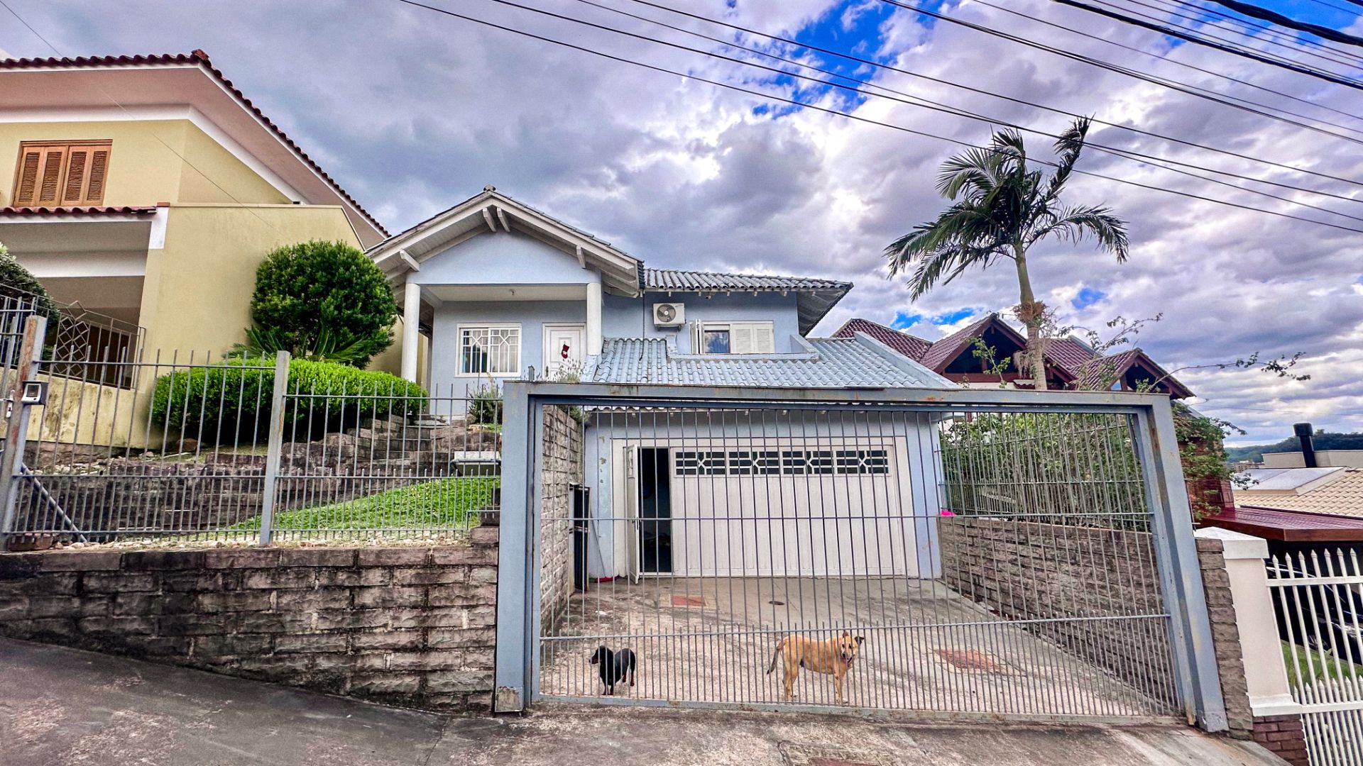 Casa no Santo Inácio com 3 dormitórios e amplo pátio - Foto 26