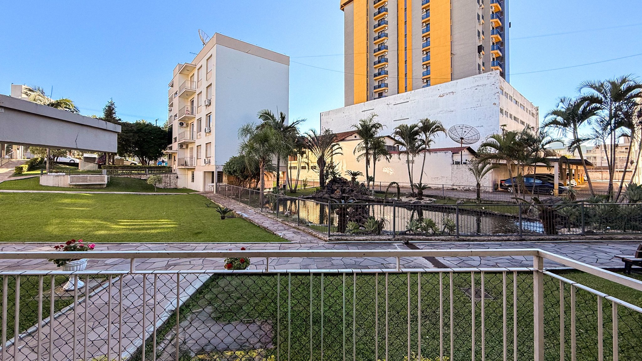 Apartamento no Centro com 3 dormitórios - Foto 3