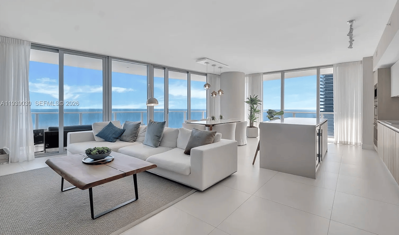 APARTAMENTO EM HOLLYWOOD - 121930744 — foto 4