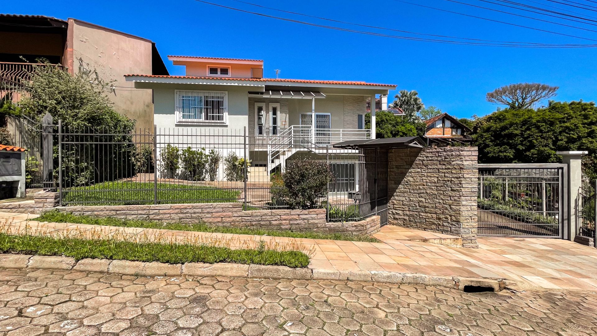 Casa no Higienópolis com 3 dormitórios e amplo pátio