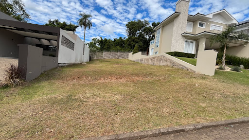 Terreno no Condomínio Belle Ville com 336 m²  - Foto 12