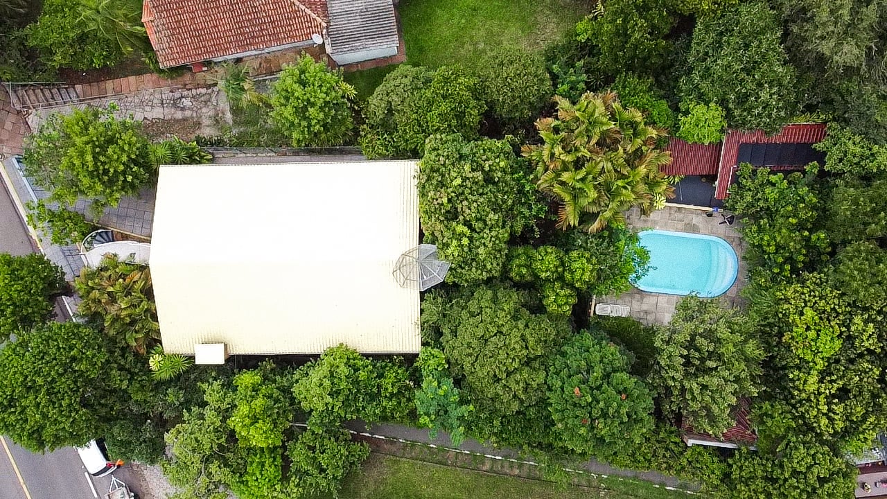 Casa na Independência com 3 dormitórios e piscina - Foto 4