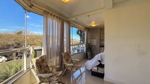 Apartamento no centro com 3 dormitórios e sacada ampla - Foto 7