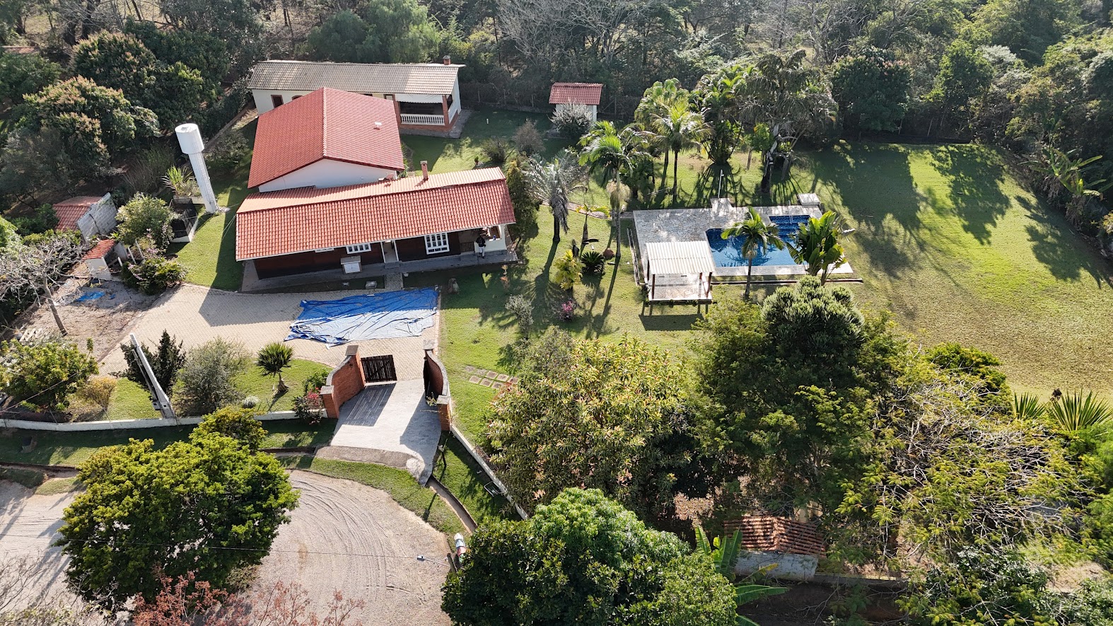 Chácara em Condomínio com 5 dorms, Chácaras Berro D'Água, Itu - R$ 1.6 mi, Cod: CO-1128