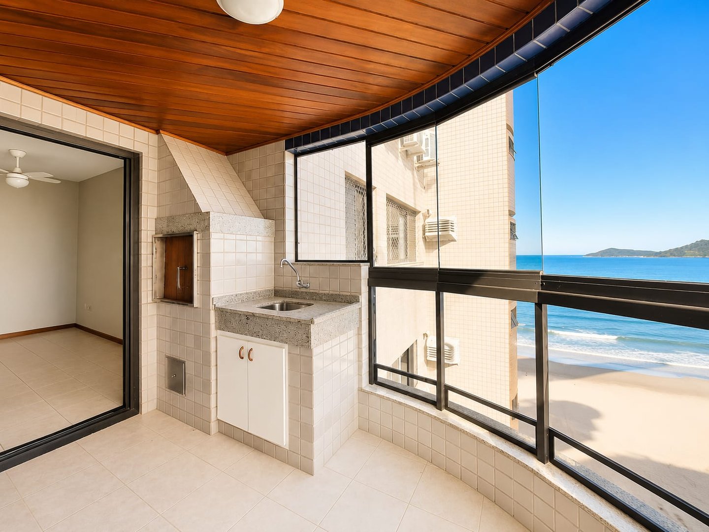 Apartamento Frente Mar no Edifício Real Park à venda em Balneário Camboriú