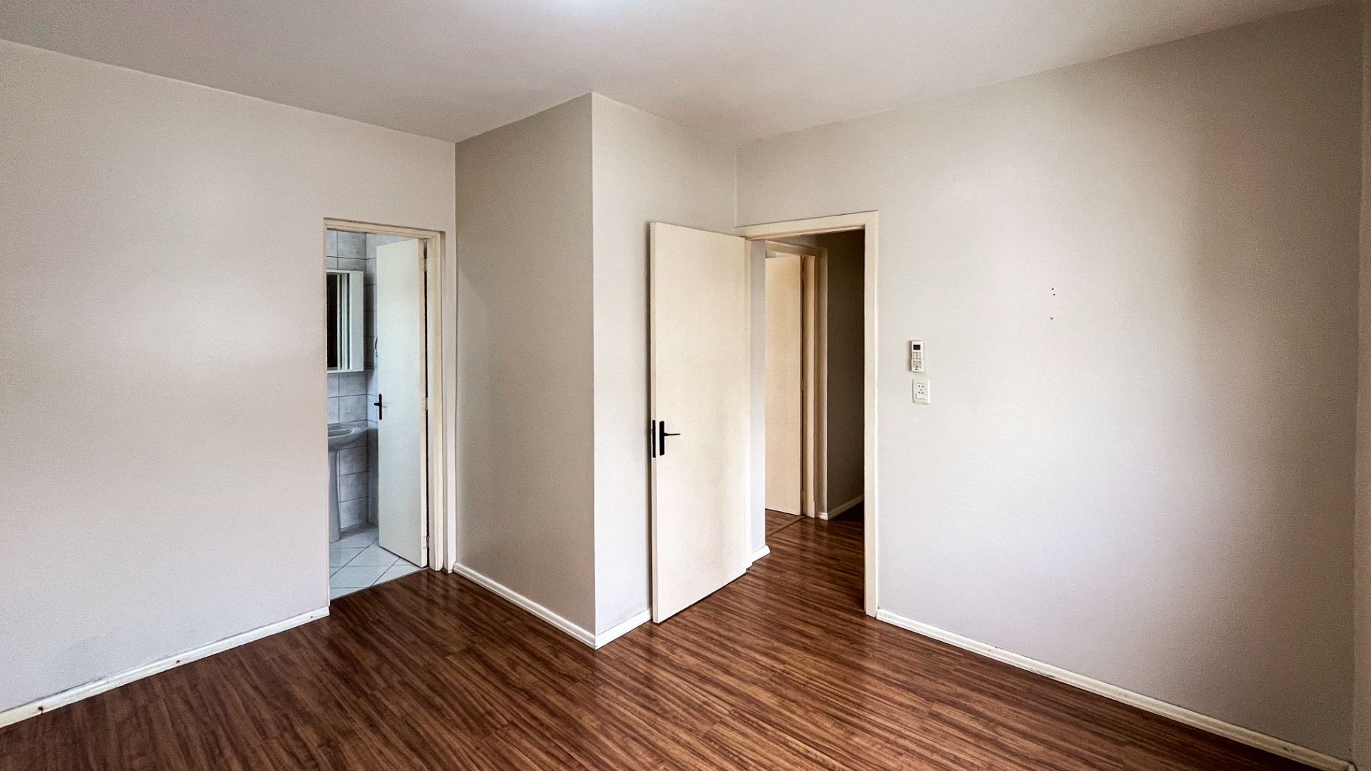 Apartamento no Higienópolis com 3 Dormitórios e sacada - Foto 4