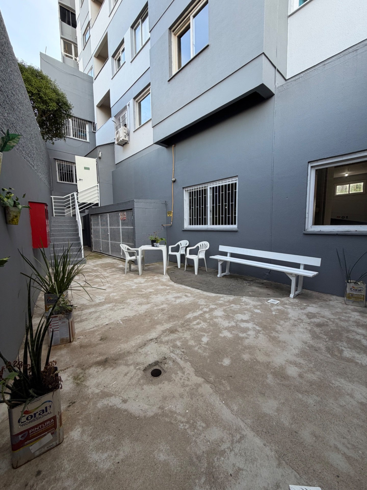 Com 92,48 privativos esse imóvel se destaca pelo living amplo, foto 12