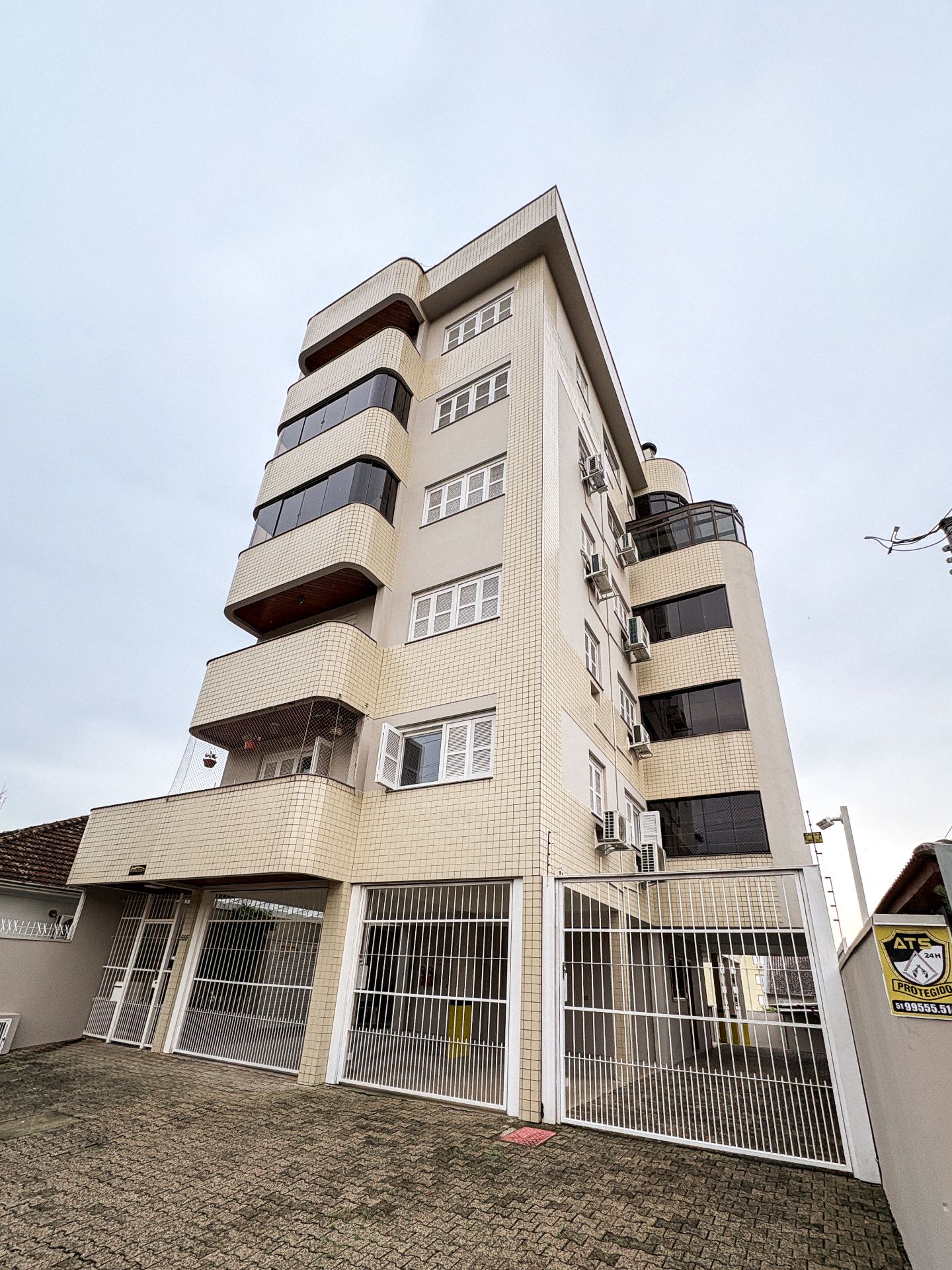 Apartamento no Edifício Solar Mirador com 3 dormitórios - Foto 22