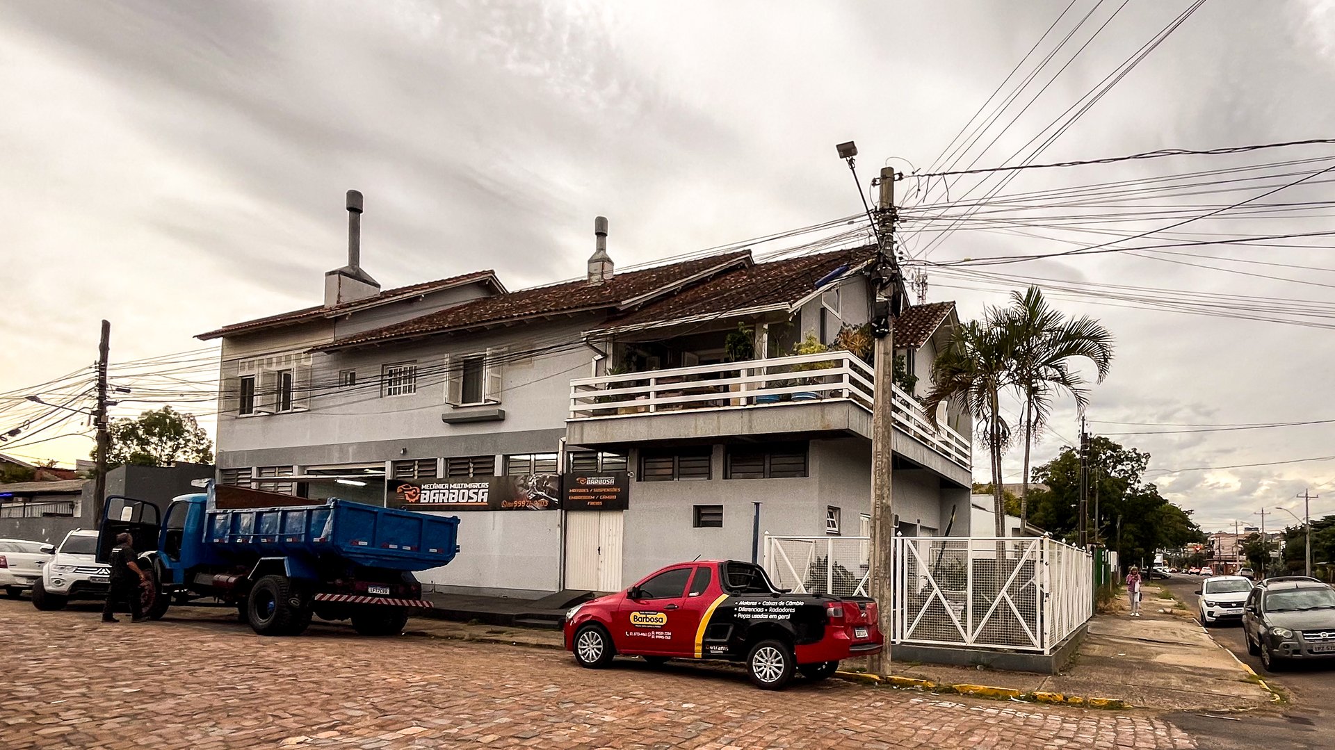 Casa no Centro com 5 dormitórios e Suíte