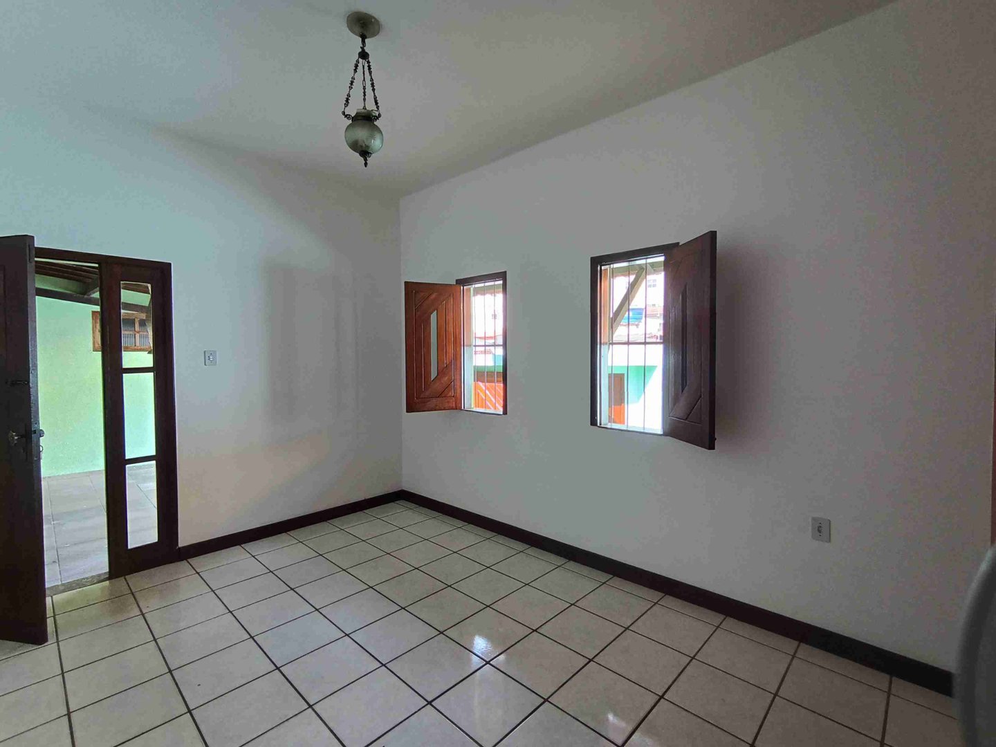 Casa de 4 quartos para locação - Região Central - Foto 8