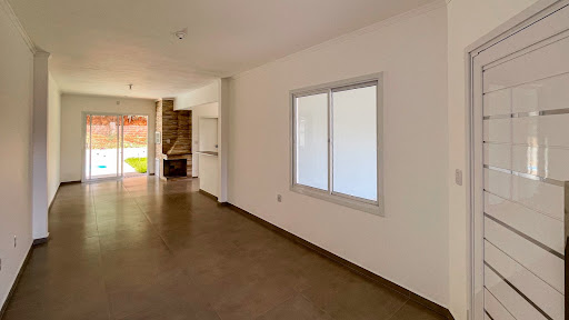 Casa no Green Village com 3 dormitórios, suíte e piscina - Foto 4
