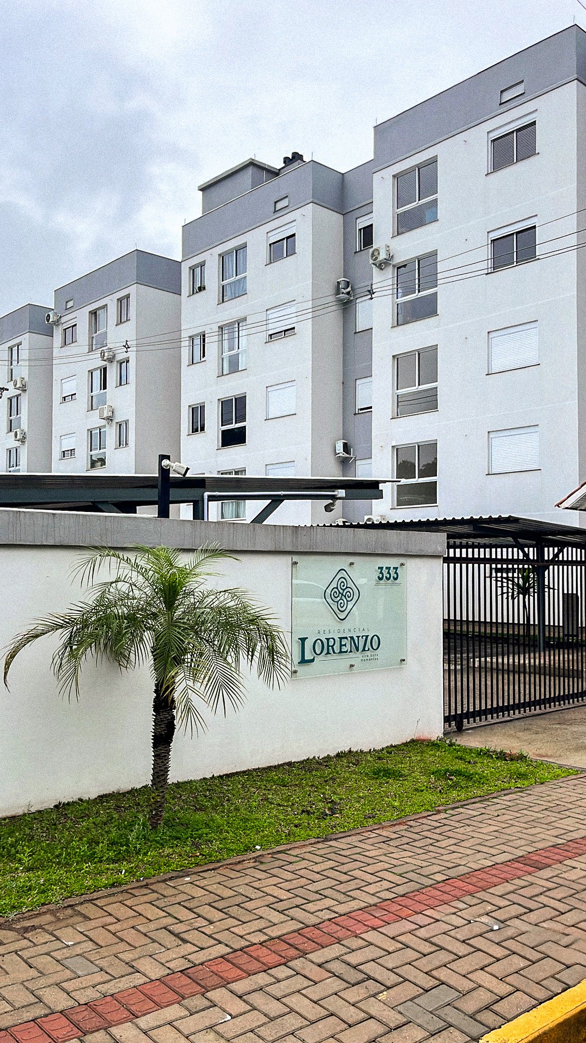 Apartamento no Lorenzo com 2 Dormitórios e Suíte - Foto 11