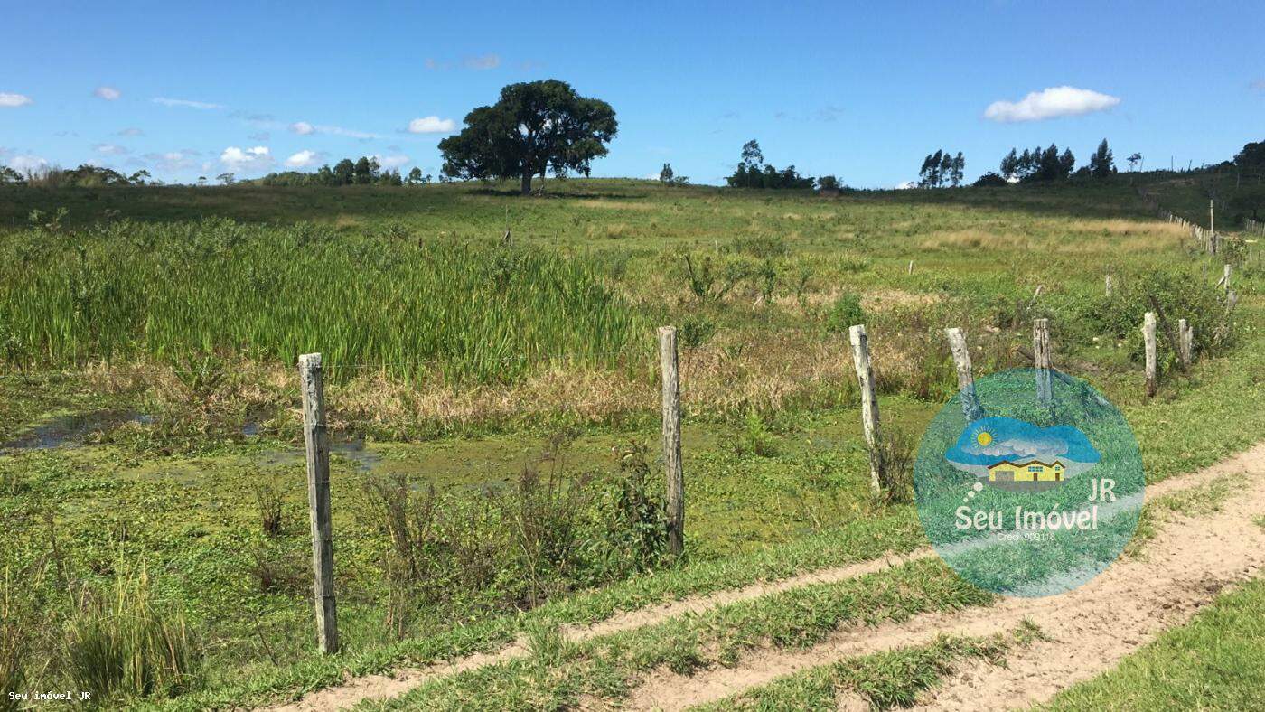 Sítio em Banqueiros, Araruama