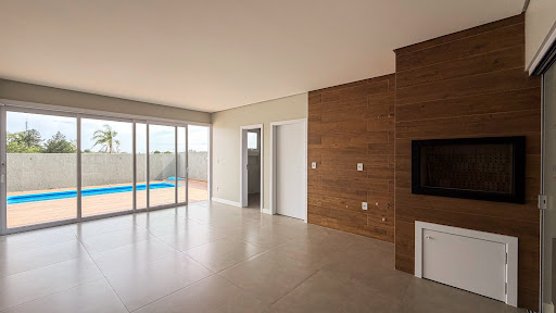 Casa no Royal Country com 3 dormitórios e pátio com piscina - Foto 5