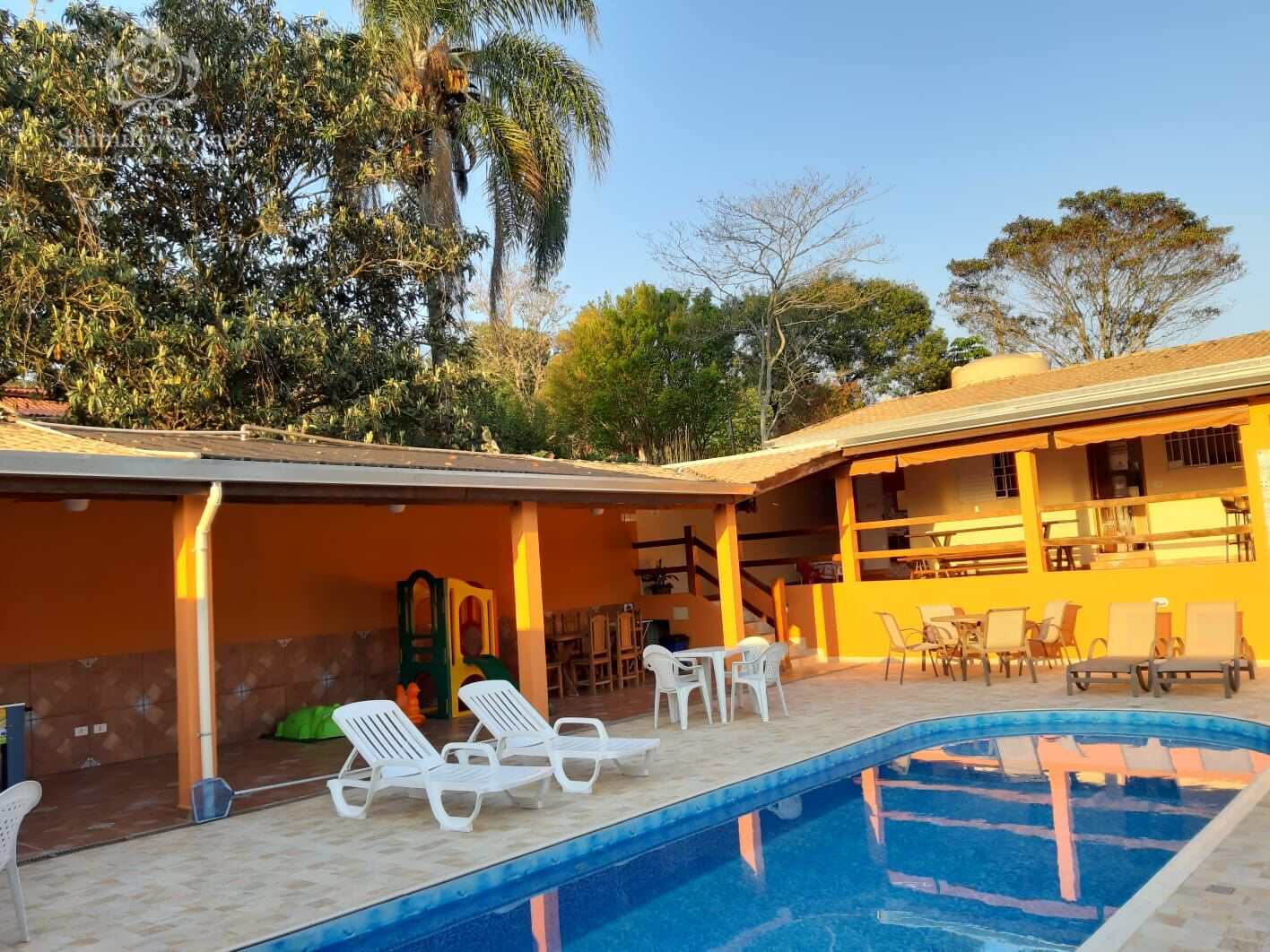 Chácara à Venda em Mairinque – 1.000 m² com 2 Casas, Piscina.