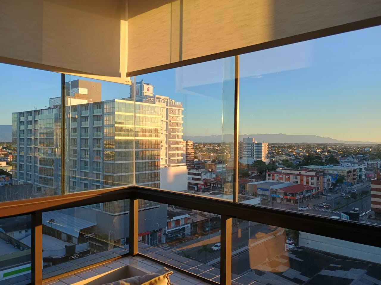 Apartamento com 2 dormitórios para venda no Centro. - Foto 20