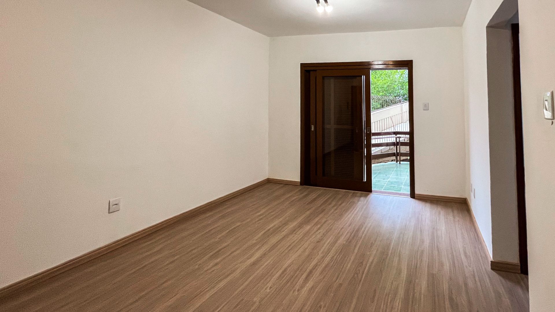 Apartamento no Independência com 1 dormitório