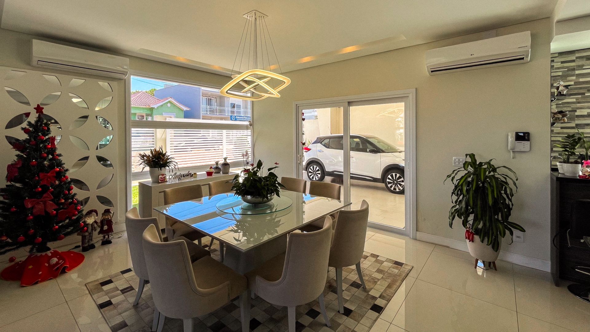 Casa no Goiás com 3 dormitórios, closet e piscina - Foto 4