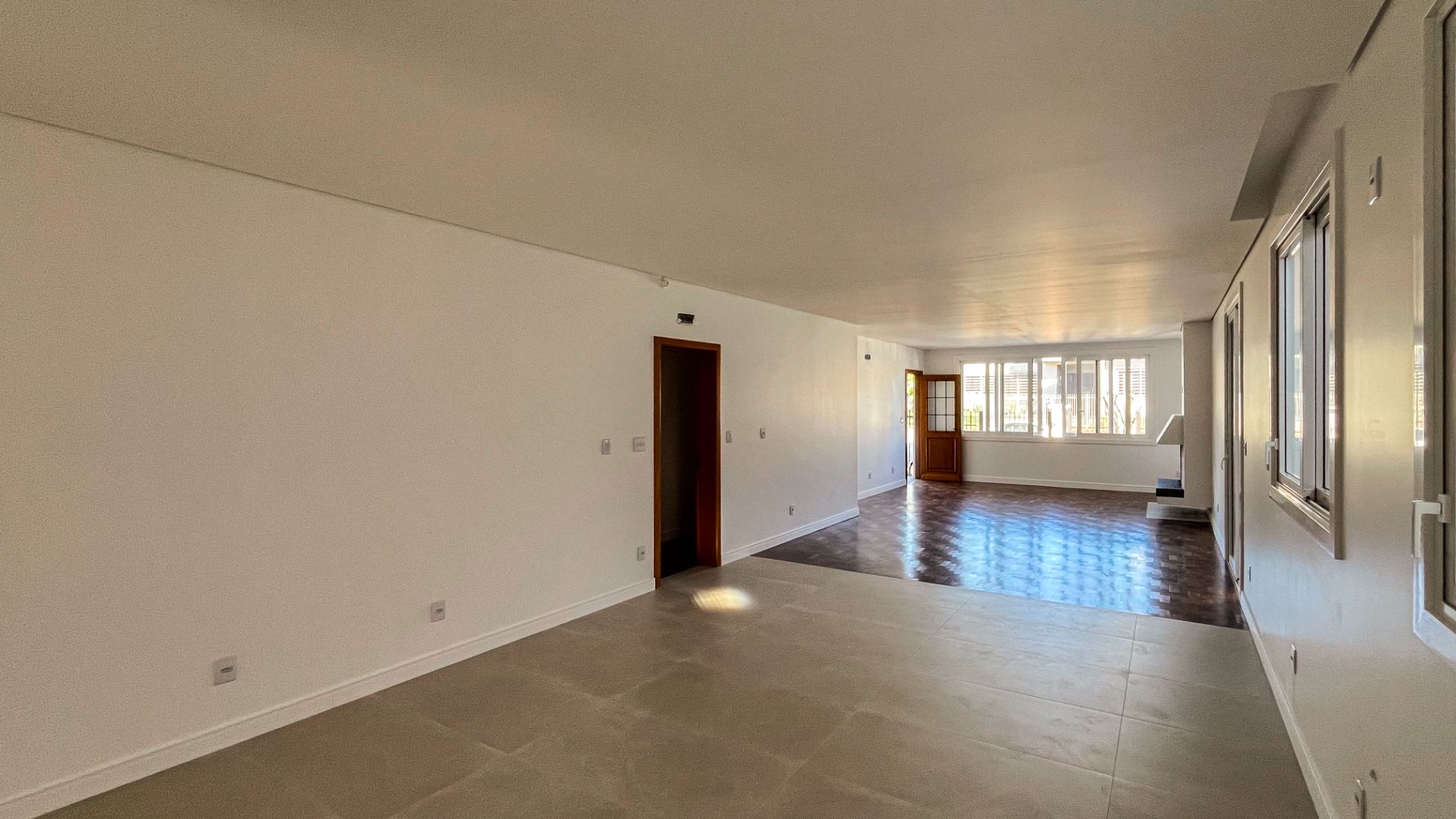 Casa no Goiás com 4 dormitórios, 2 suítes e piscina - Foto 11