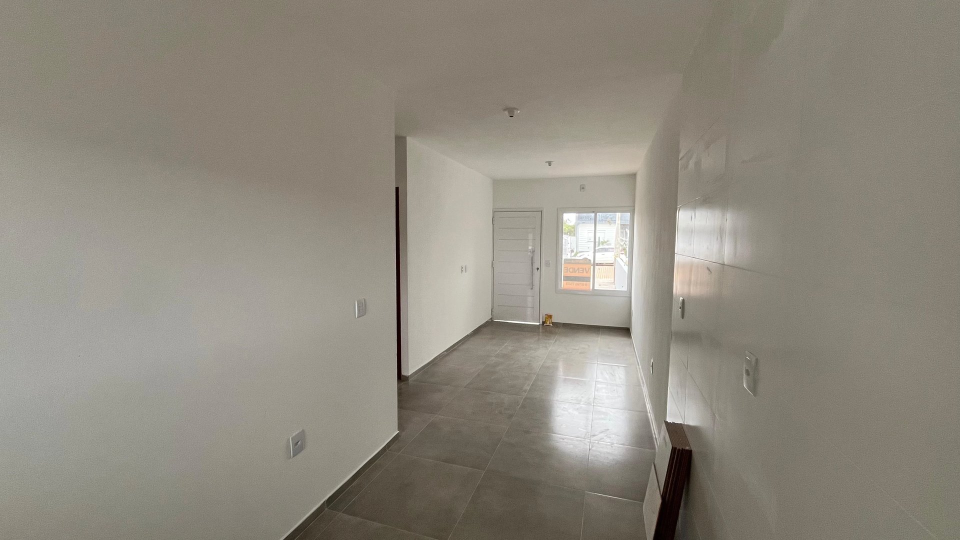 Geminado com pátio amplo - Foto 5