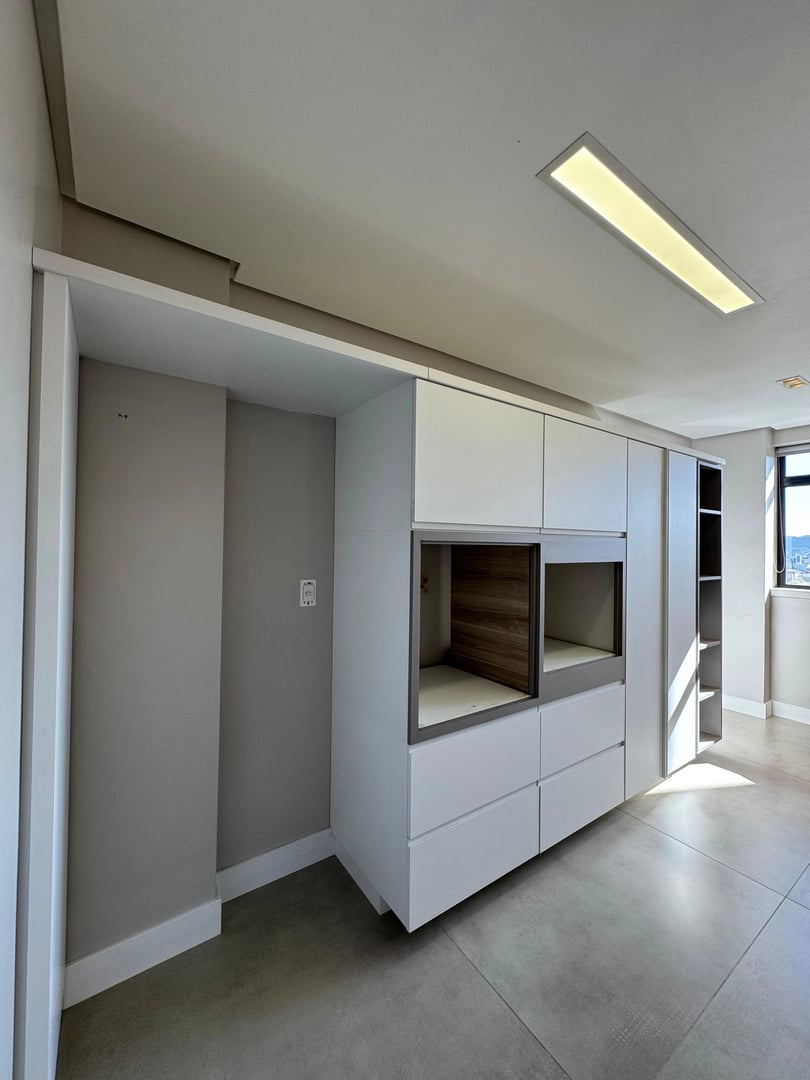 Apartamento no Centro com 3 dormitórios, sendo 1 suíte. - Foto 15