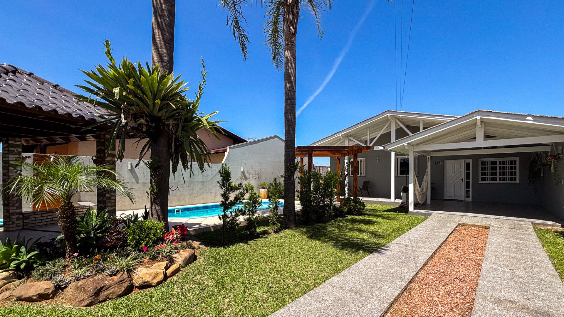 Casa no Arroio Grande com 4 dormitórios e piscina