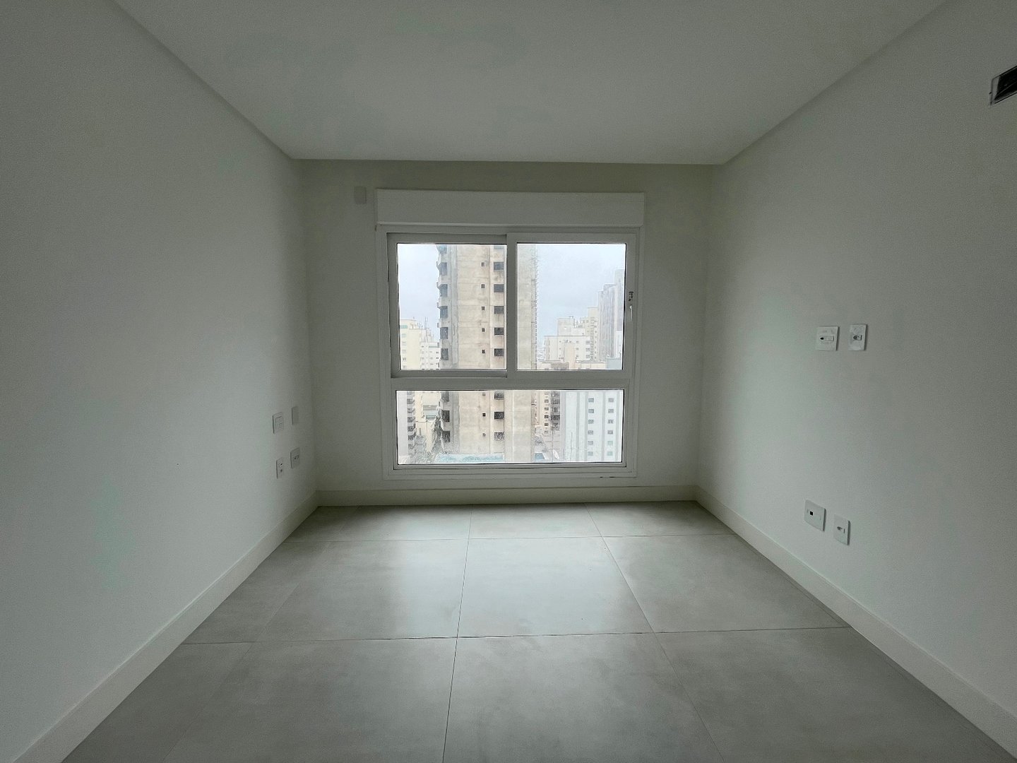 Apartamento no Edifício Camboas Residence à venda em Balneário Camboriú — foto 13