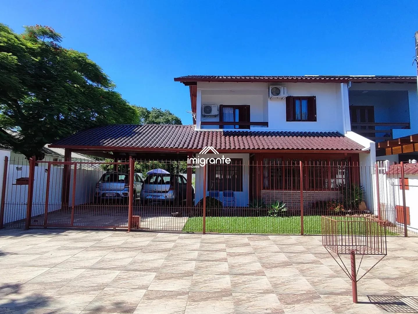 Amplo Duplex com Pátio