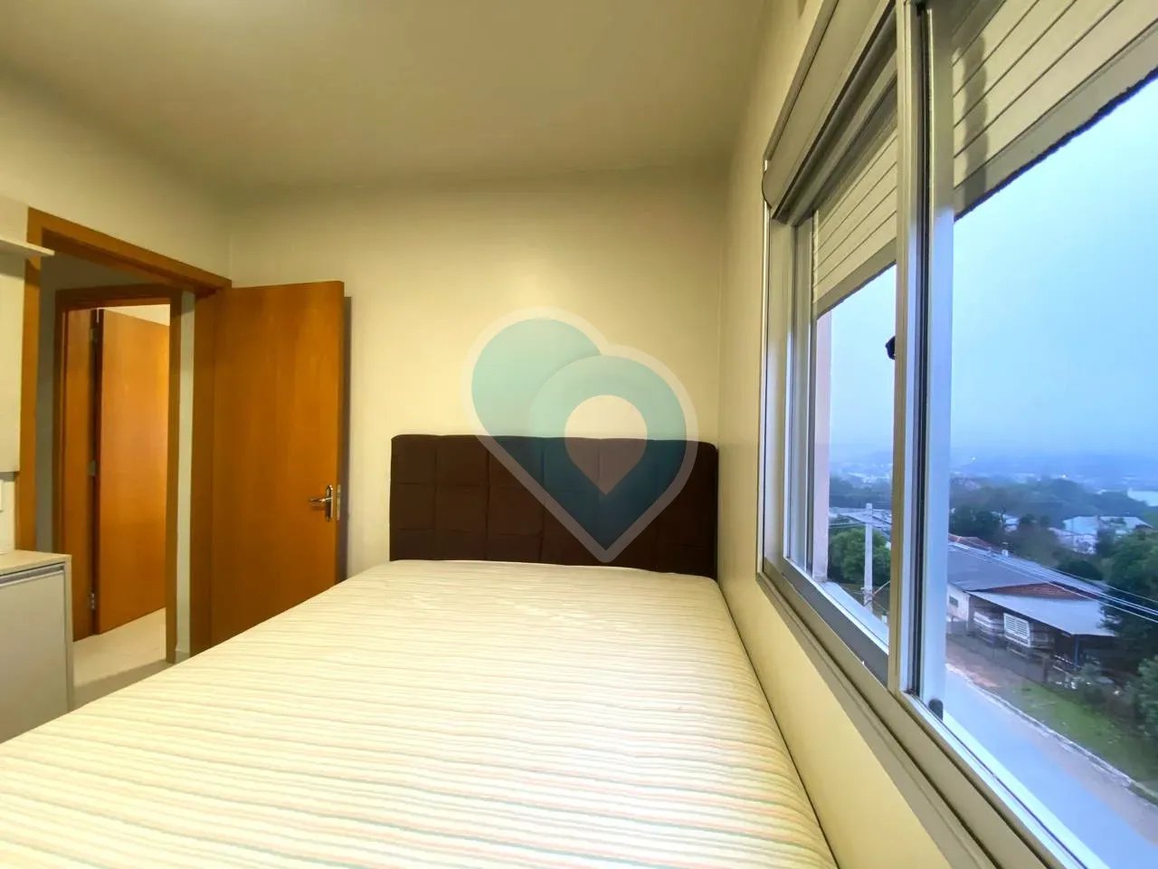 Apartamento Todo Mobiliado com 2 Dormitórios em Santa Cruz do Sul - Foto 16