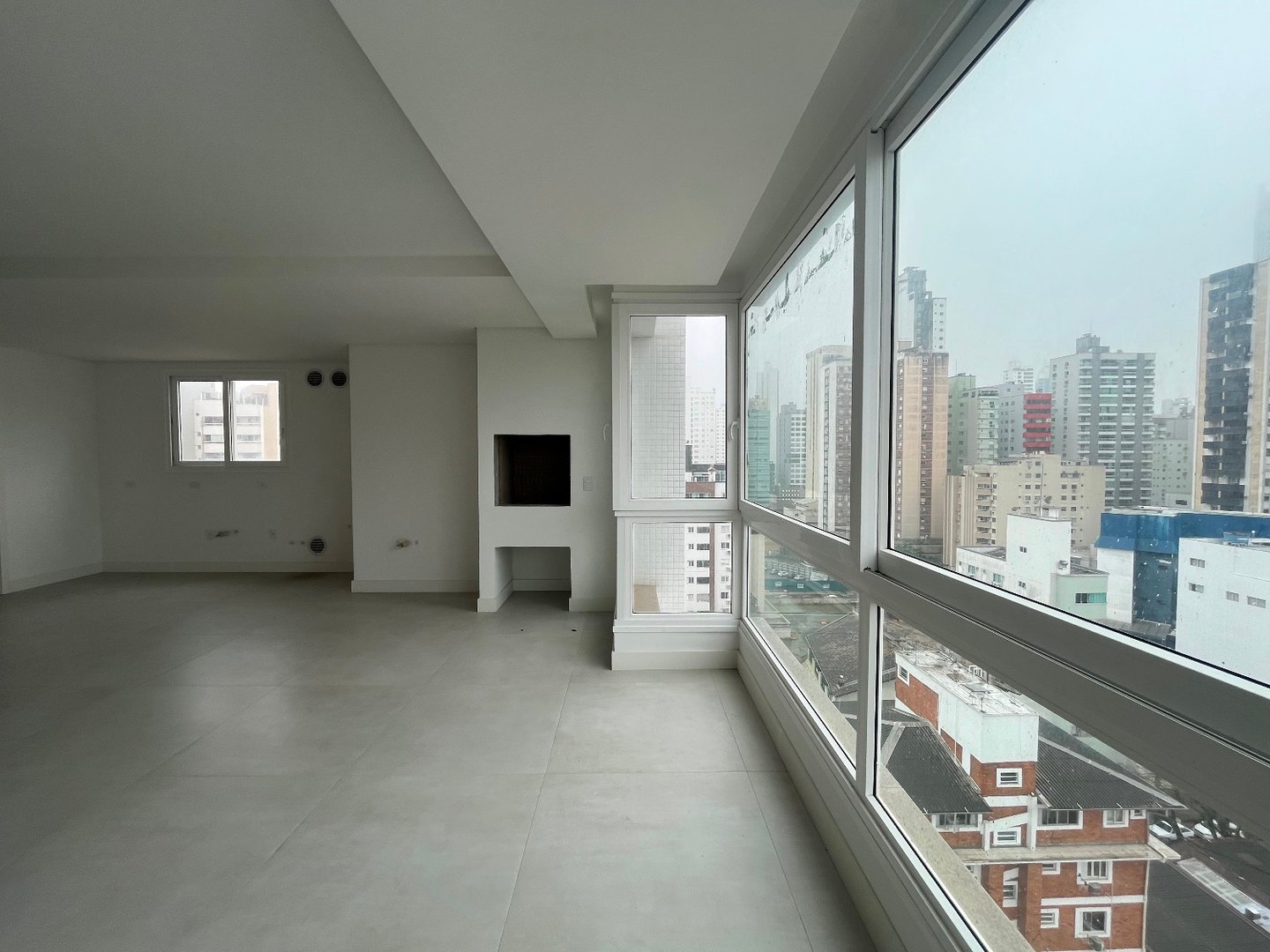 Apartamento no Edifício Camboas Residence à venda em Balneário Camboriú — foto 4