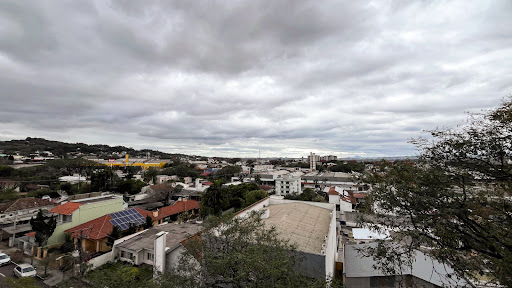 Apartamento no Centro com 2 dormitórios e sacada - Foto 13